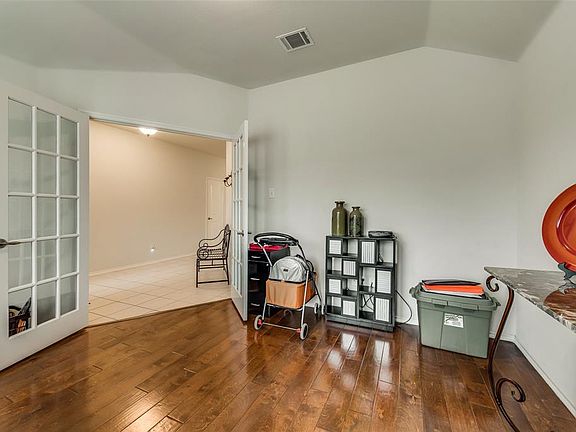 5th image of 3821 White Summit Ln