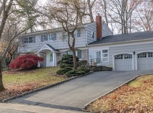 6 Camelot Way, Parsippany, NJ