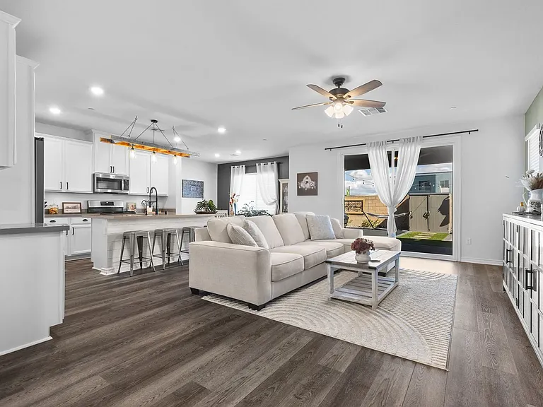 8866 Sasquatch Run Ave — Photo 26