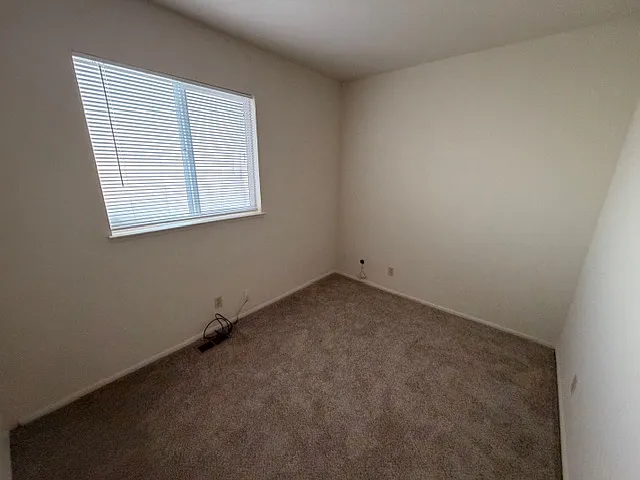653 Maple Ave #653 — Photo 11