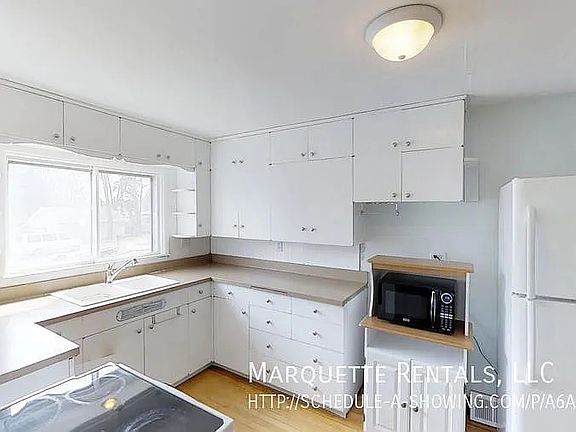 4th image of 351 W Park St