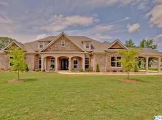 3066 Ginn Point Rd, Owens Cross Roads, AL 35763