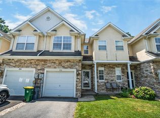 216 Maple Ct, Alburtis, PA 18011