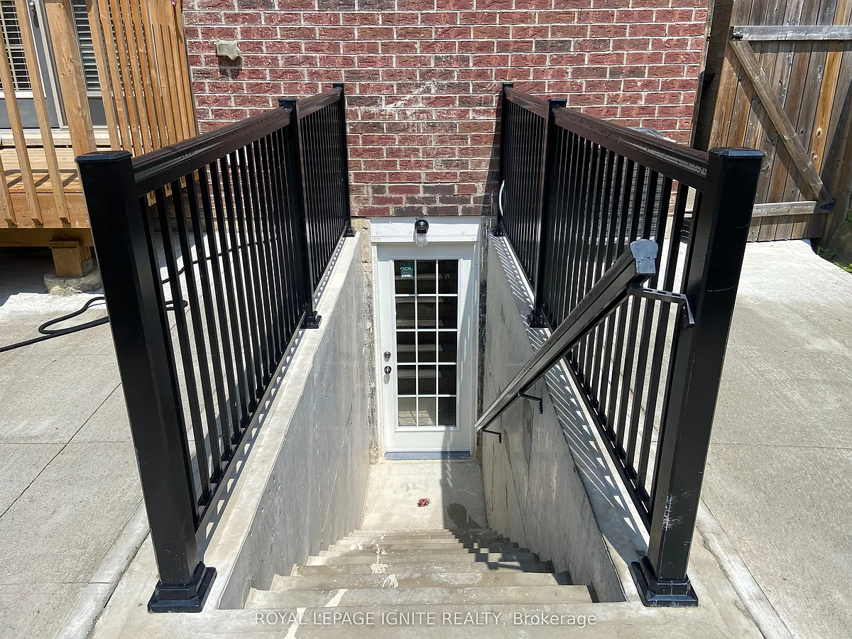 Building Photo - 89 Goodsway Trl #BASEMENT