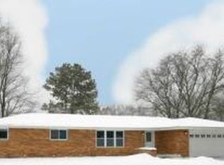 17455 Brooklawn Dr, Brookfield, WI 53045