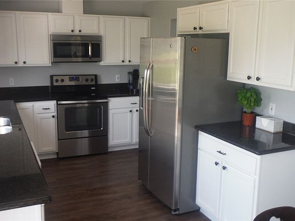 4th image of 10619 232nd Ave E