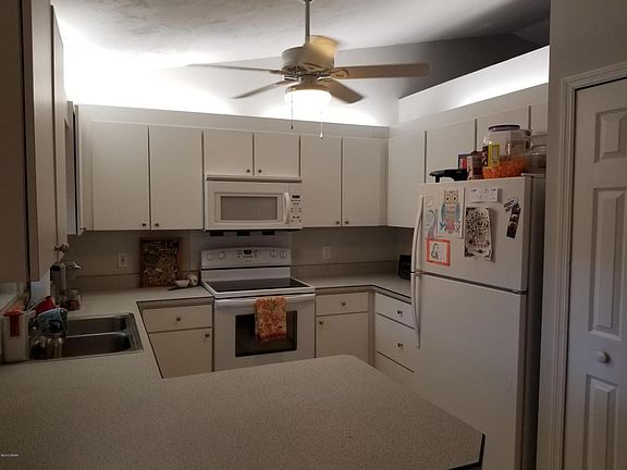 5th image of 954 Tall Pine Dr
