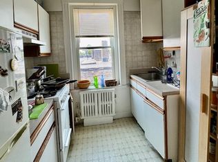 195 Sutherland Rd #14, Brighton, MA 02135