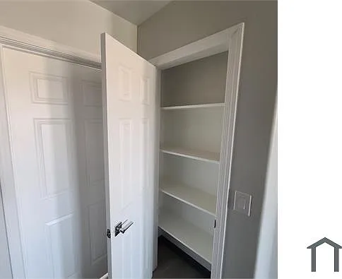 23 E Illini St #102 — Photo 3