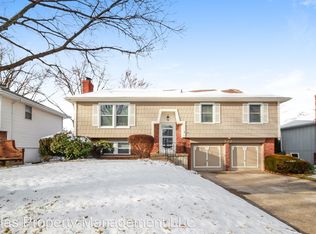 522 Mark Ln, Belton, MO 64012