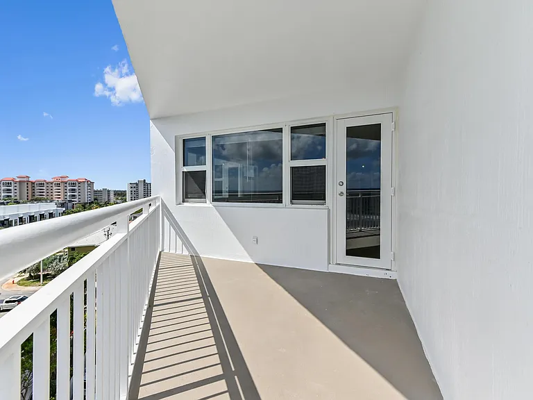 710 N Ocean Blvd #710 — Photo 31
