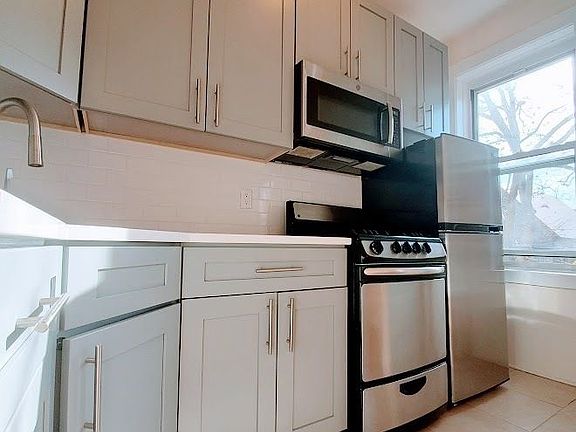 2nd image of 31-15 21st Ave #2DD