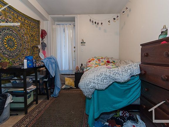4th image of 1611 Tremont St #Gkr