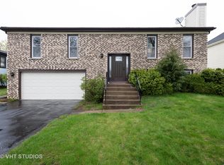 840 W Bryn Mawr Ave, Roselle, IL