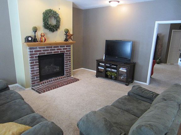 4th image of 2845 W 560th St S