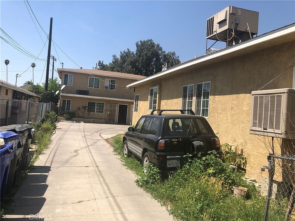 1st image of 856 N Arrowhead Ave