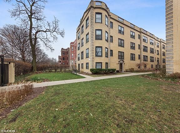 2nd image of 2534 N Kedzie Blvd #201