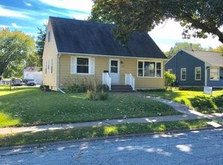 1535 W Columbia Ave, Davenport, IA 52804