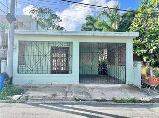 Delicias Street Vista Alegre #13, Bayamon, PR 00959