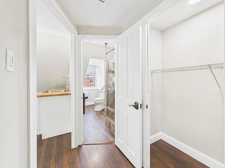 5281 Germantown Ave — Photo 4