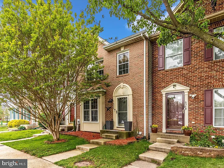 6338 Towncrest Ct — Photo 1