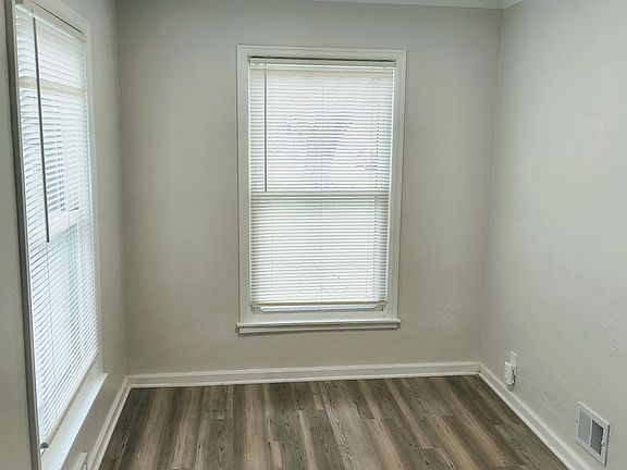 4th image of 1422 N 44th St