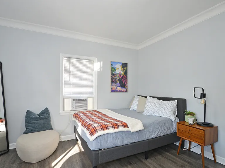 2104 Harriet Ave #204 — Photo 5