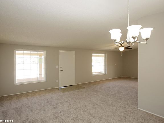 3rd image of 633 W Webb Dr