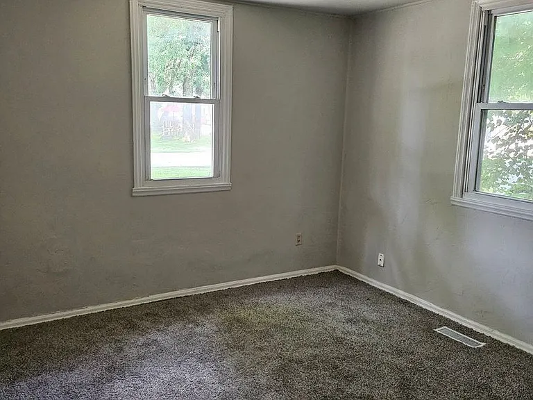 1609 Rheinhardt Ave — Photo 4