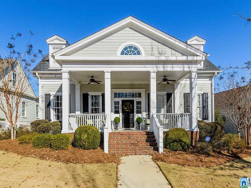 1st image of 685 Founders Park Dr W
