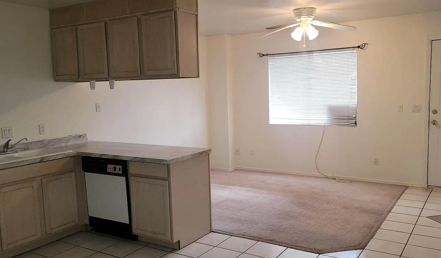 1 bed, 800 sqft, $725 — Photo 1