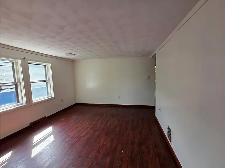 35 Dayton St #2 — Photo 11
