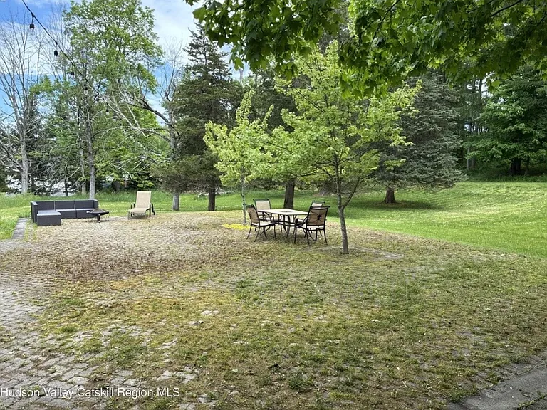 50 Pleasantview Dr — Photo 29