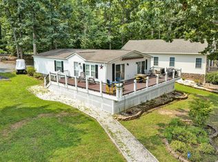 323 Mill Lake Rd, Huddleston, VA 24104