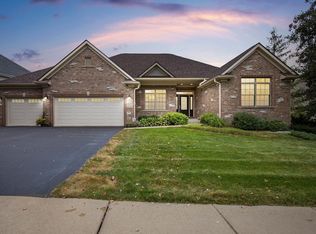 678 Red Deer Trl, Belvidere, IL 61008