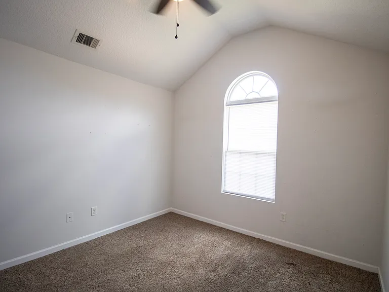 206 N Bridgeport Dr — Photo 19