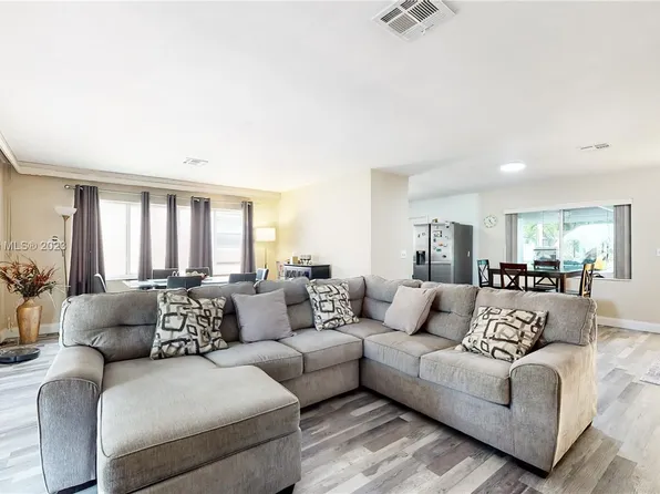 3046 Garfield St, Hollywood, FL 33021