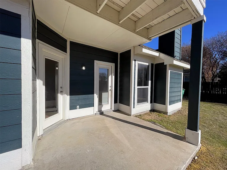 9787 Old Field Dr — Photo 12