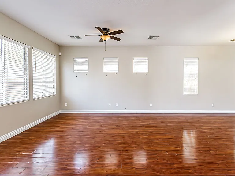 8018 Retriever Ave — Photo 8