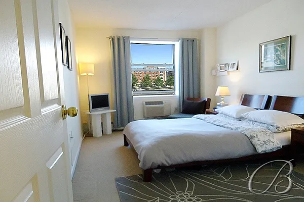 Sold by Bellmarc Realty | media 4