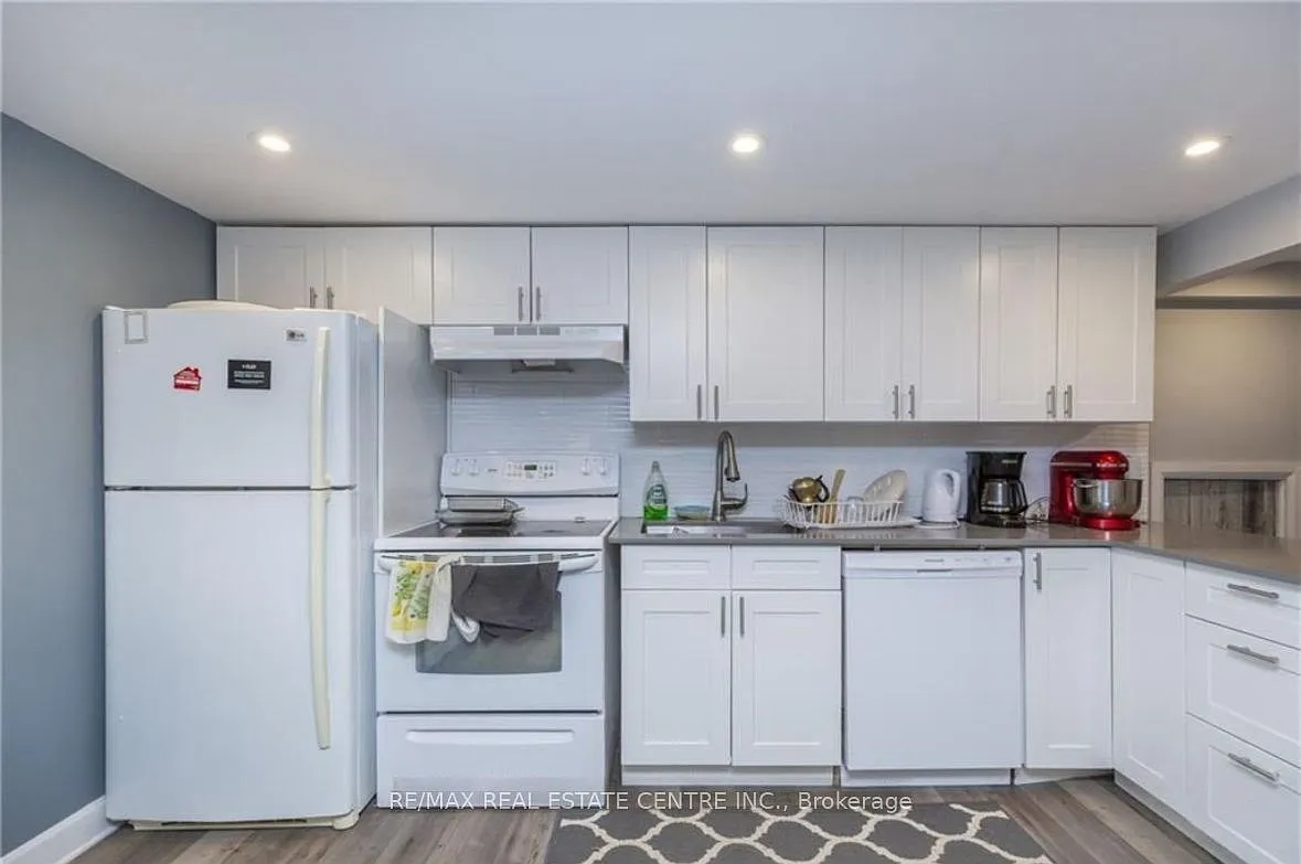 2 bed, $1,799 — Photo 4