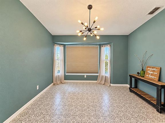 5th image of 25295 CAYCE COURT
