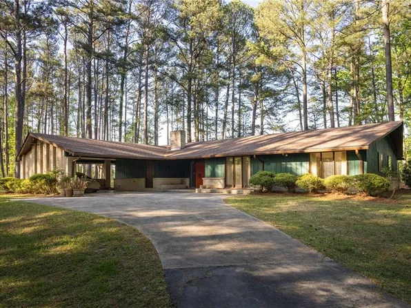 8355 Cedar Grove Rd, Fairburn, GA 30213