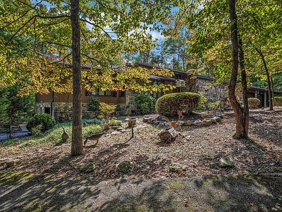 2nd image of 4390 Harrison Ln
