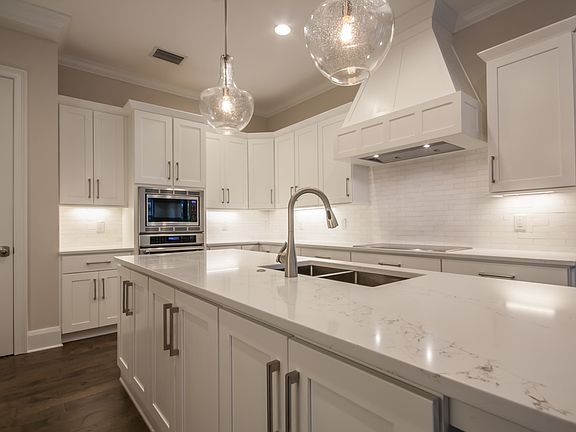 4th image of 3306 W Sevilla Cir