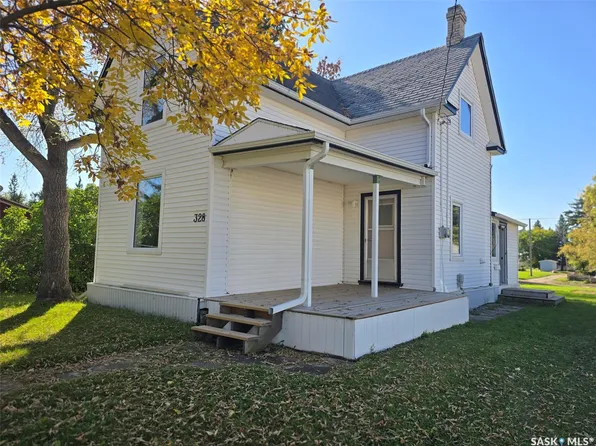 328 6TH Avenue, Broadview, SK S0G 0K0