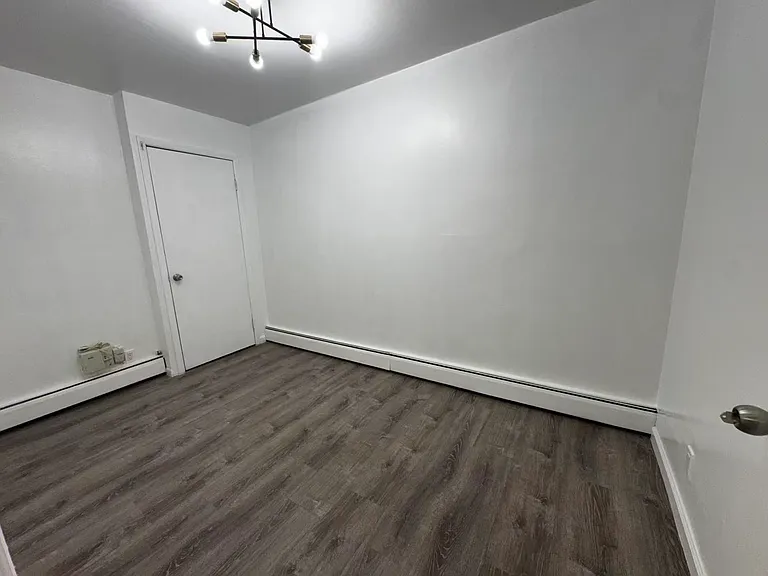1553 Ohm Ave #1 — Photo 1