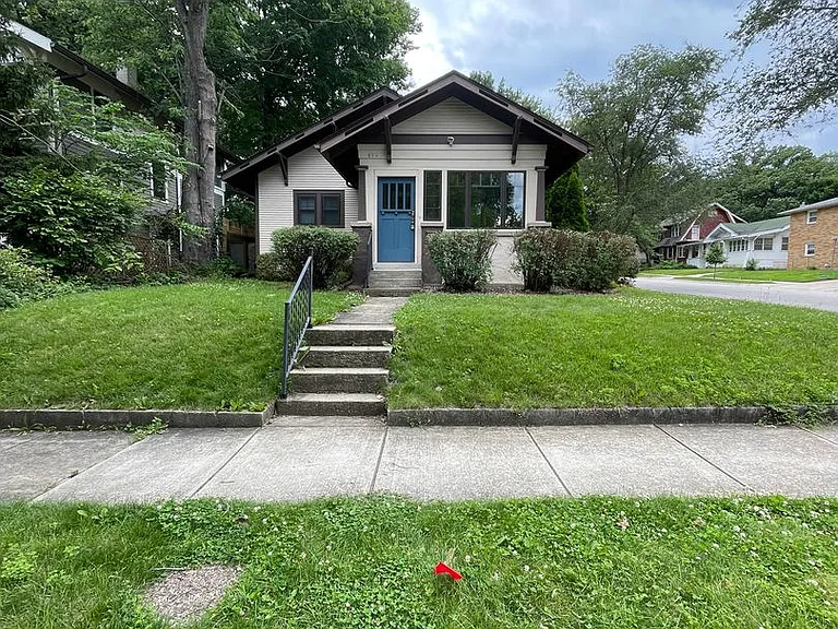 499 Littleton St — Photo 32