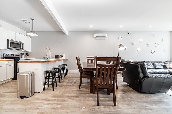 1st image of 2099 Pacific St #1R