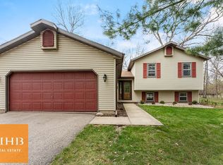 461 Meander Wood Rd, Oregon, WI 53575